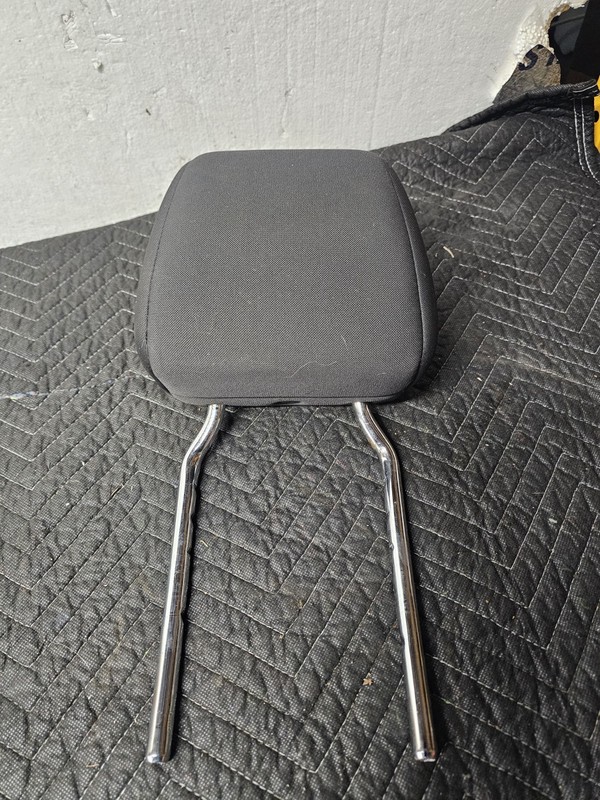 2014-2018 Ford Fiesta Headrest Head Rest Front Driver Passenger Seat