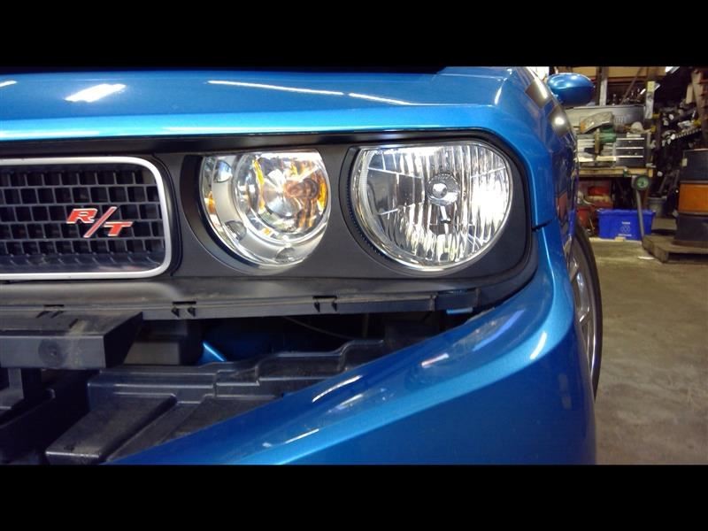 Driver Left Headlight Halogen Fits 08-14 CHALLENGER 1196130