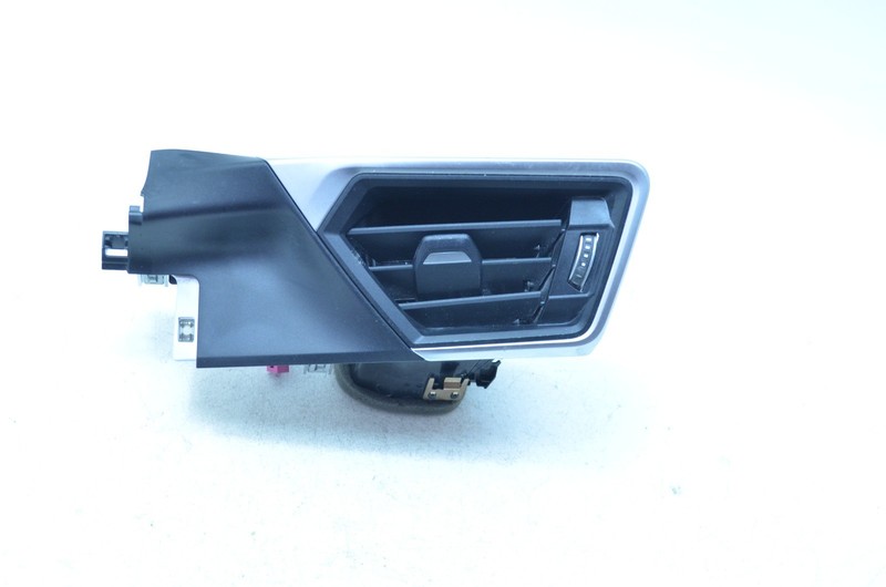 22-24 BMW i4 G26 FRONT LEFT DRIVER SIDE AC HEATER AIR VENT GRILLE OEM