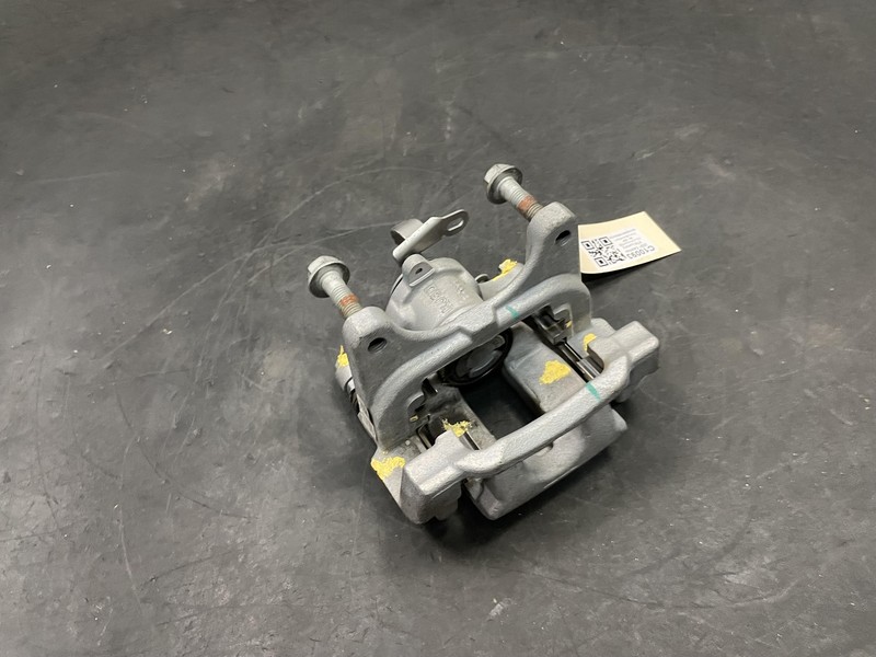 Rear Left Brake Caliper 2021 Cadillac XT4 84637747 2019 2020 2022 2023