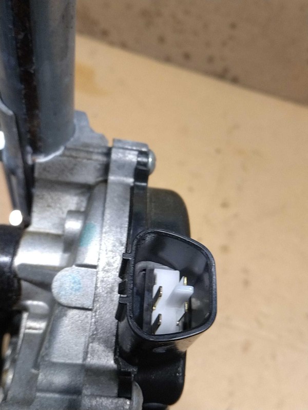 Used Windshield Wiper Motor fits: 2019 Nissan Rogue sportGrade A