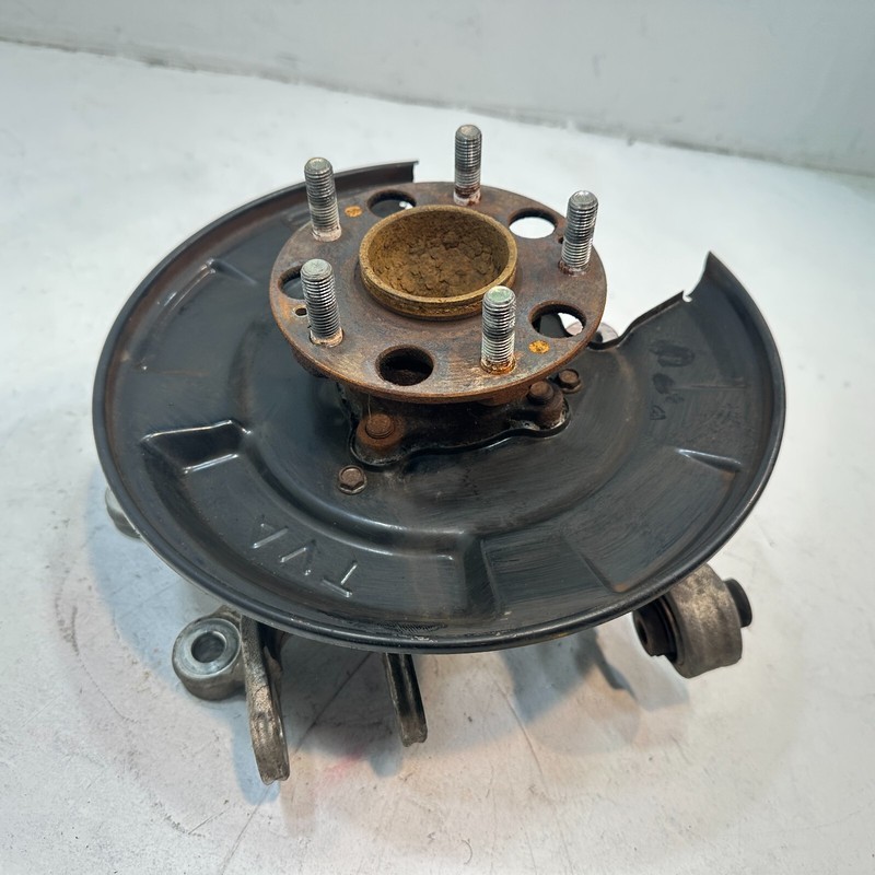 2018-2020 Honda Accord HybridRear Left Driver SideSpindle Knuckle w/Hub OEM