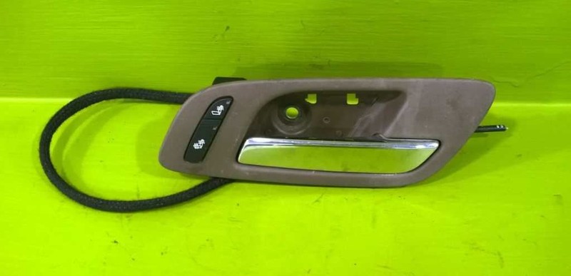 07-10 SILVERADO PASSENGER RIGHT INTERIOR DOOR HANDLE W/HEATED SEAT OEM 159-30