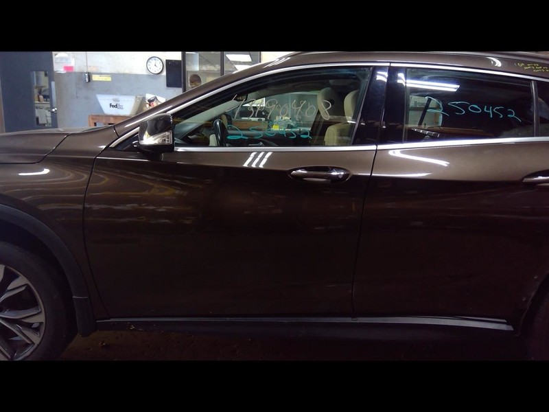 Driver Left Front Door Electric Fits 17-19 INFINITI QX30 1693359
