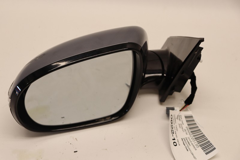 2016-2020 KIA SORENTO DRIVER SIDE DOOR VIEW MIRROR ASSEMBLY W/ BLIND SPOT OEM
