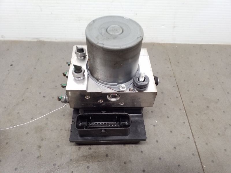 ABS Pump And Module ID LR029575 Fits 12-13 RANGE ROVER SPORT 657903