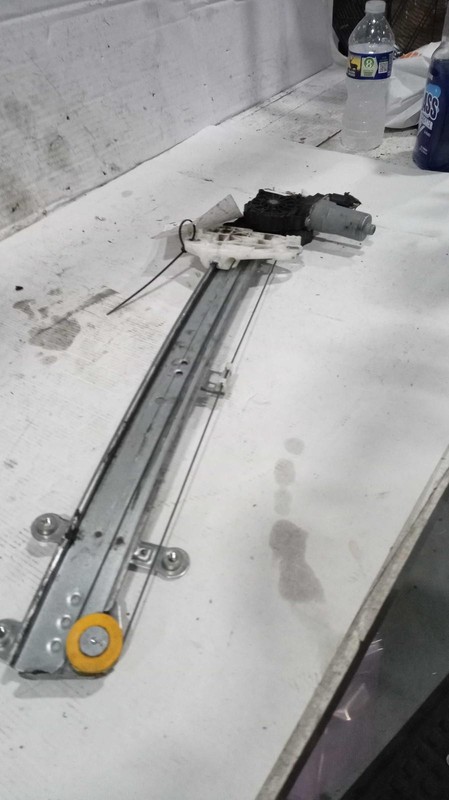2016 Acura RLX Left Window Regulator with Motor, Black, 132k Miles