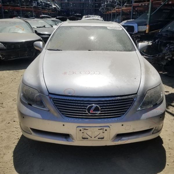 Passenger Right Axle Shaft Rear Fits 07-17 LEXUS LS460 311684