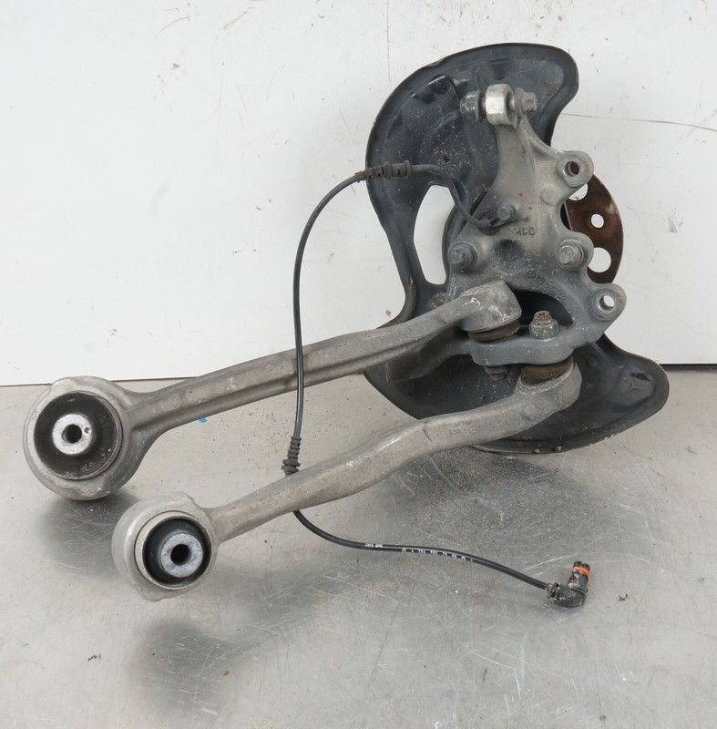 08-17 Mercedes R172 SLK250 C300 C250 Front Right Side Spindle Knuckle Hub OEM
