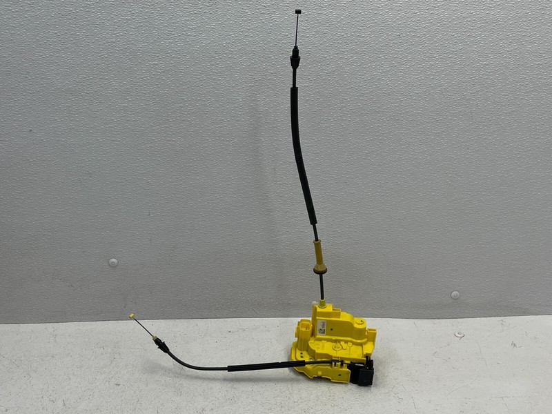 18-22 Alfa Romeo Stelvio Front Right Passenger Door Lock Latch Actuator 1526 OEM