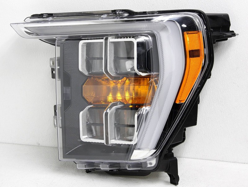 OEM Ford F150 Left Driver Side LED Headlamp ML3Z-13008-F Missing Tab