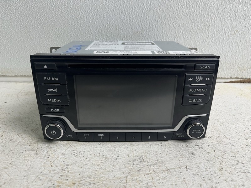 2017 Nissan Leaf 5" Screen Radio Stereo AMFM Disc CD 28185 4NS0A Tuner Oem