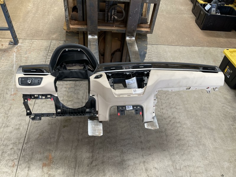 2016-2020 BMW X1 F48 DASH DASHBOARD INSTRUMENT PANEL COVER ASSEMBLY OEM