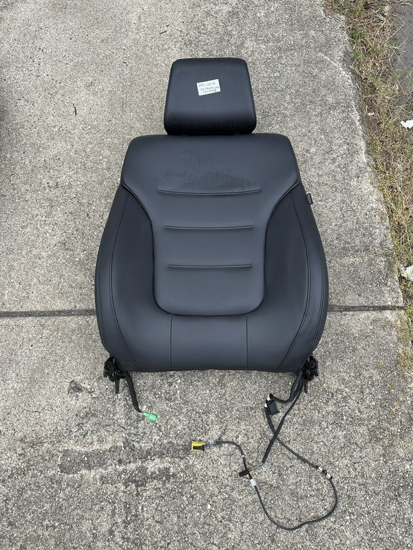 2011-2017 Volkswagen Touareg OEM Left Driver Upper Seat Leather/Heated