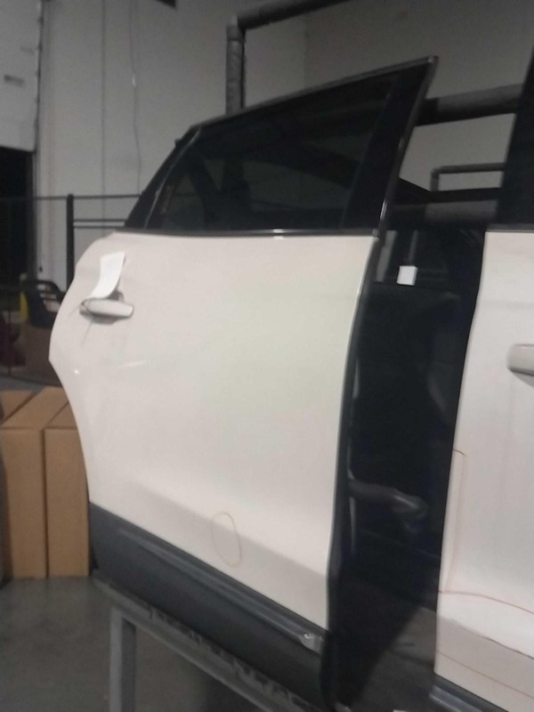 Lincoln Nautilus 2019 Right Rear Door WHITE 451176 3827