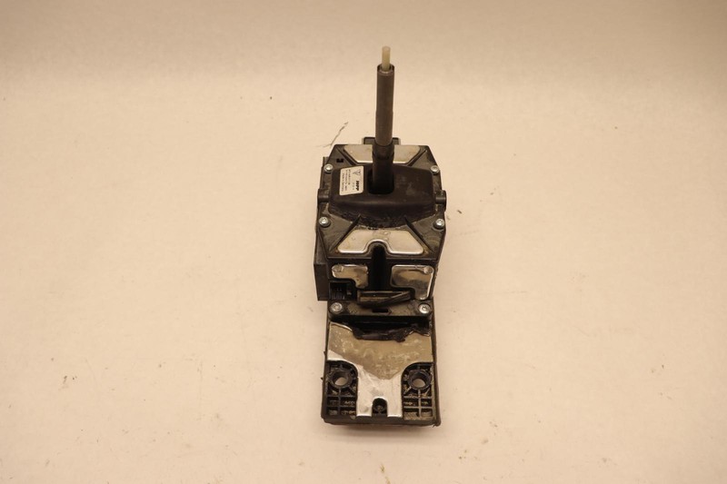 2013-2016 PORSCHE PANAMERA HYBRID AUTOMATIC TRANSMISSION GEAR SHIFTER LEVER OEM