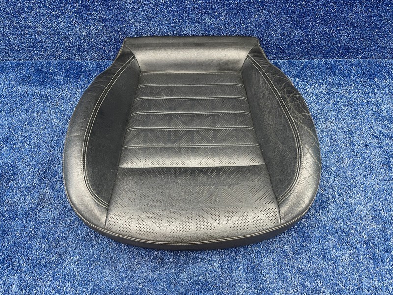 16-19 Buick Cascada Front Seat Bottom Cushion Pad Jet Black Leather 13489056 OEM