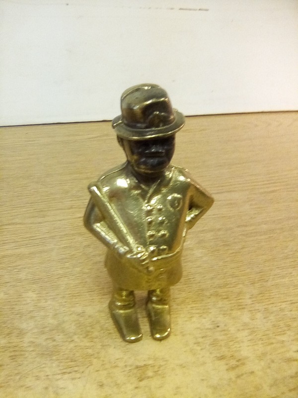Antique Cast Iron Policeman Bank Mulligan Police Officer Cop
