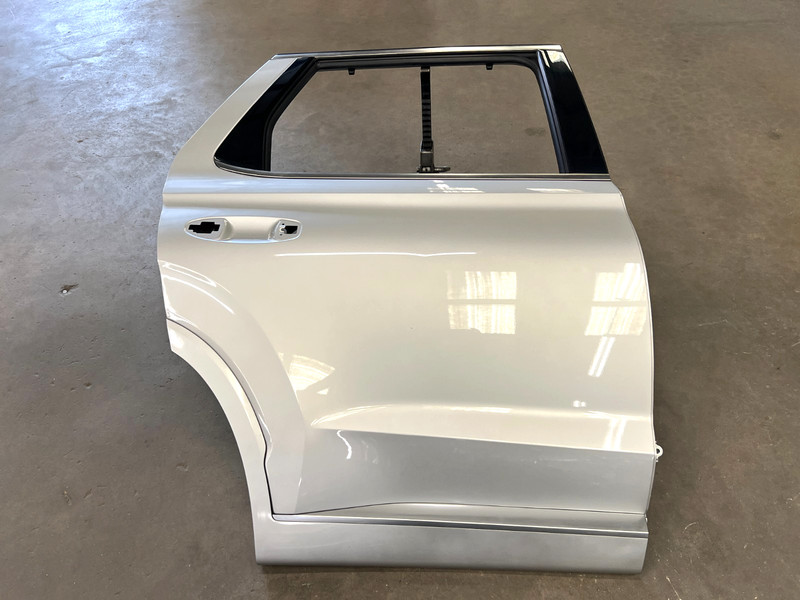 ⭐20-25 HYUNDAI PALISADE REAR RIGHT PASS EXTERIOR DOOR PANEL FRAME OEM LOT2737