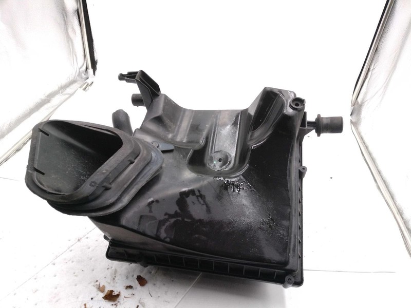 2013 Chevrolet Cruze Air Cleaner Assembly OEM 13324655 1.80L 132K Miles