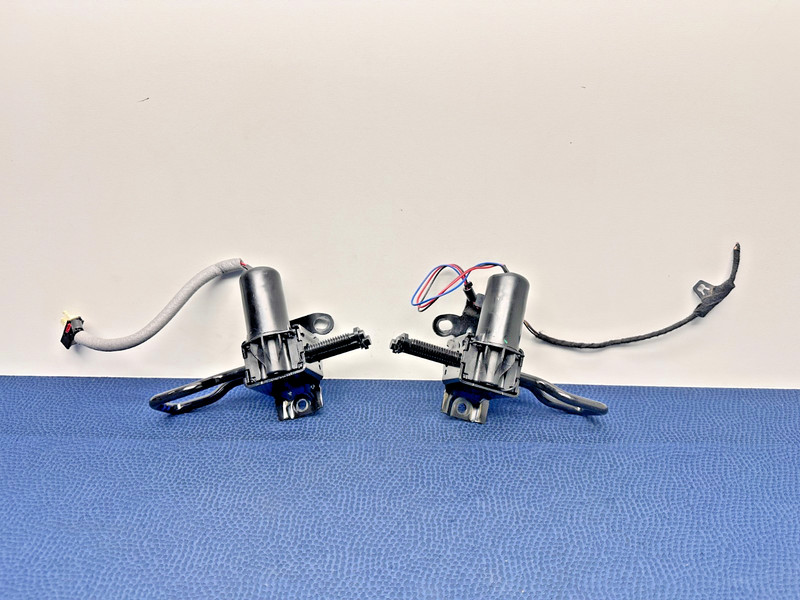 17-20 Jaguar F-Pace Range Rover Rear Seat Recline Adjustment Actuator Motor OEM
