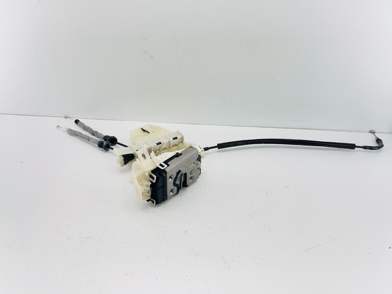 2015-2023 JEEP RENEGADE REAR RIGHT DOOR LOCK LATCH OEM 52082561