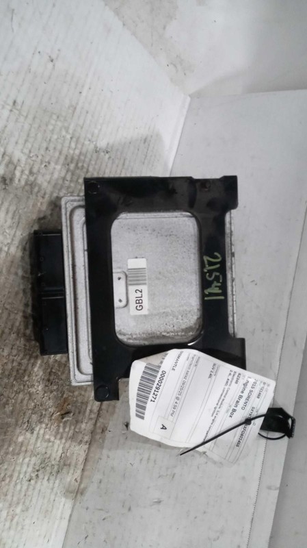 2015 KIA SORENTO Engine Control Module ECM 2.4L OEM 391132GBL0, 391132GBL2
