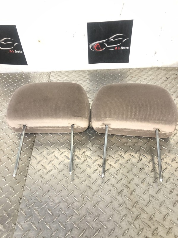 01-02 Chevrolet Silverado Sierra Front Headrests Oem Tested