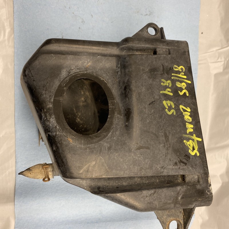 1984 1985Honda ATC200M83 84 200es Airbox Air Box