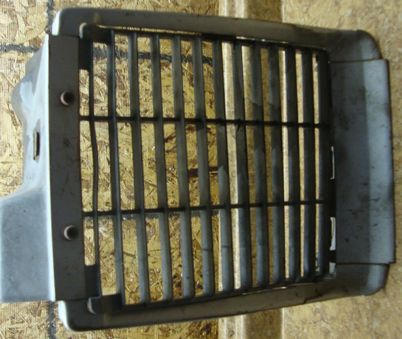 1982 Honda GL500 GL 500 Silverwing Radiator Cover Guard Grill Front Trim