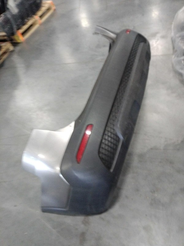 2011-2013 KIA SORENTO Grey Rear Bumper Assembly OEM w/Park Assist 866111U010