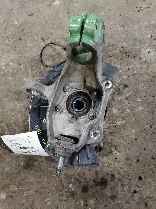 Driver Left Front Spindle/Knuckle FWD Fits 14-18 CHEROKEE 1595764