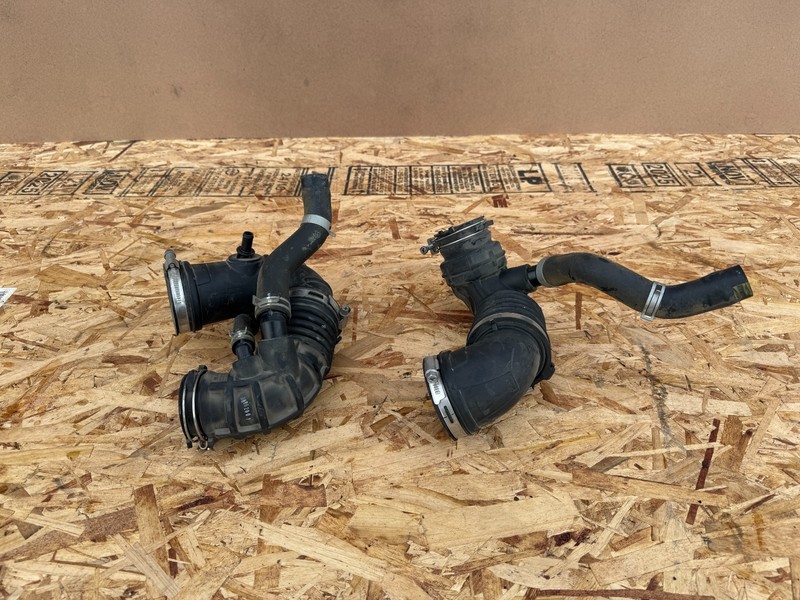 KIA STINGER 18-23 OEM RIGHT & LEFT AIR BOX INTAKE HOSE TUBE 3.3T ASSEMBLY