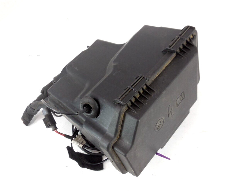 2017 2018 Mercedes-Benz E300 Engine Relay Fuse Box OEM