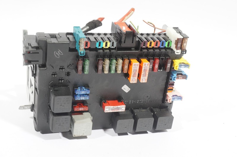 2011 - 2013 MERCEDES BENZ S550 W221 Rear Sam Fuse Box Relay Control OEM
