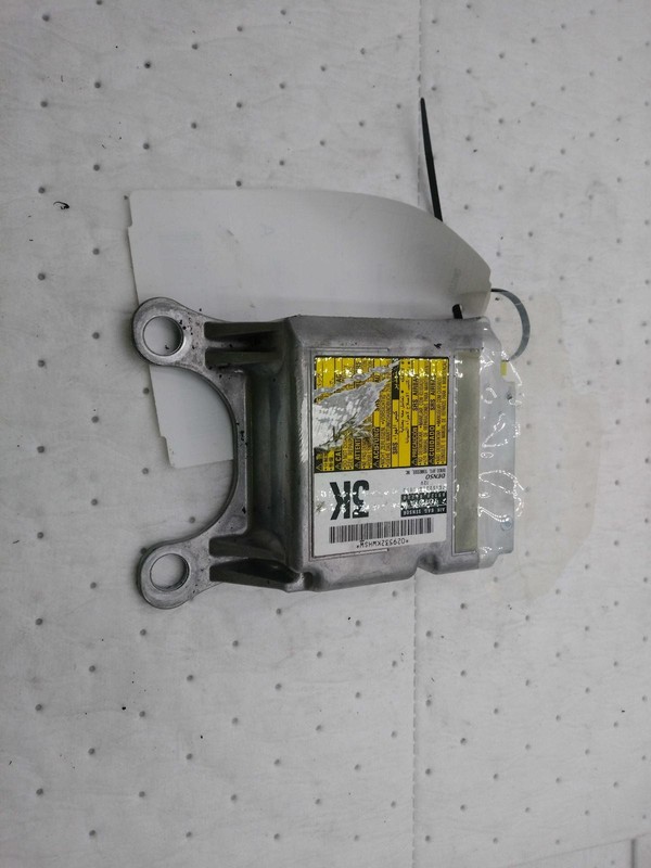 Used Air Bag Module fits: 2007 Toyota Camry Air Bag air bag control under consol