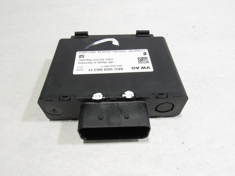19-23 Porsche Macan 2023 Battery Voltage Stabilizer Supply Control Module |:O