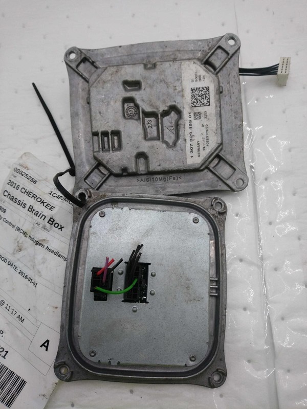 2016 Jeep Cherokee Body Control Module OEM 68273255AC 154k Miles Black