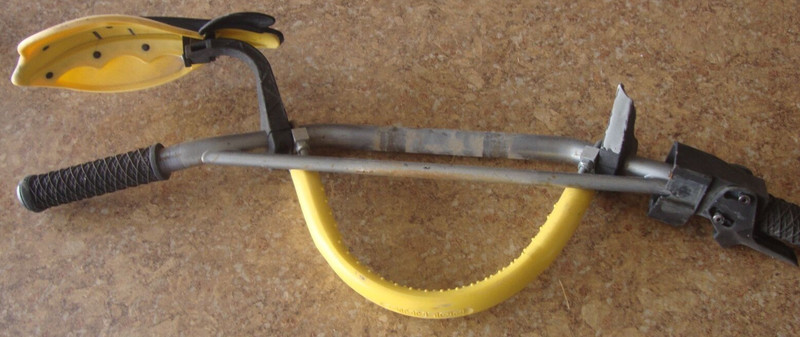 Snowmobile Skidoo Bombardier 670 Snow Mobile Sled Handlebars Handle Bars N10