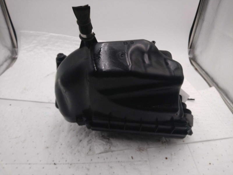 2021 Chevrolet Trailblazer Air Cleaner Assembly OEM 42712664 71K Miles Blue