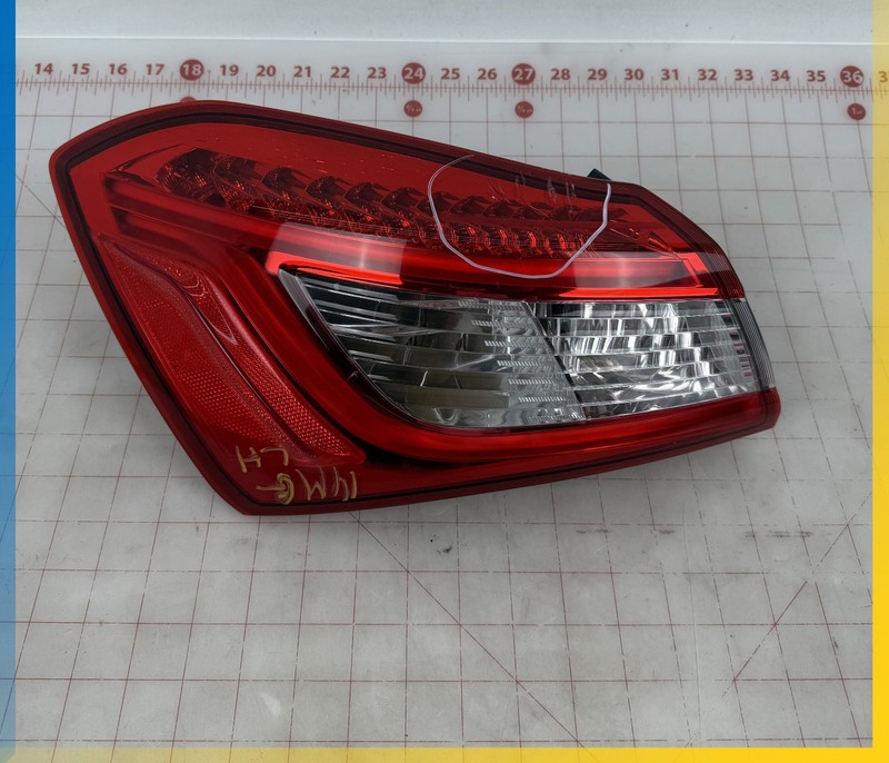 14-17 MASERATI GHIBLI REAR LEFT DRIVER SIDE OUTER TAIL LIGHT OEM