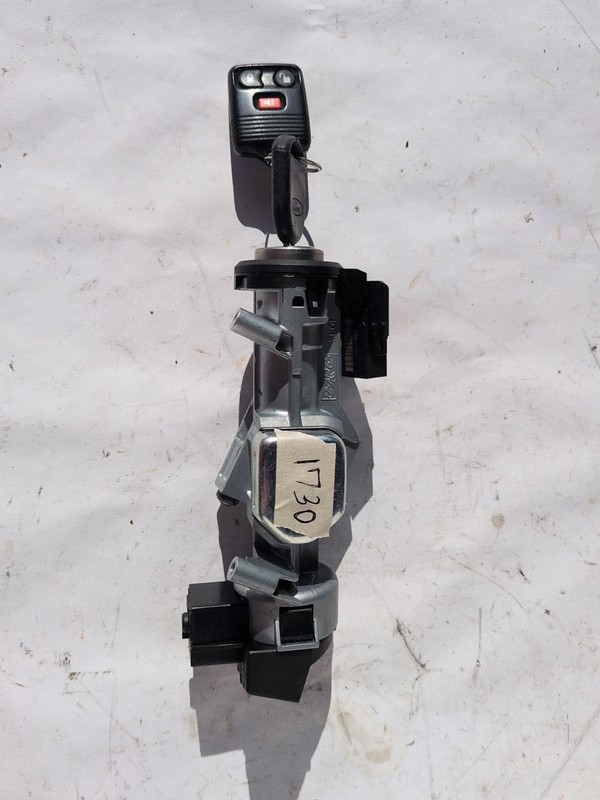 Ignition Lock Cylinder w/ Housing For 05-07 Ford Freestyle3.0 SELkey