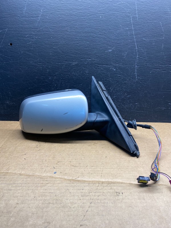 2004 - 2006 BMW 5-Series 525i 530i Right Passenger RH Door View Mirror AD6739 DG