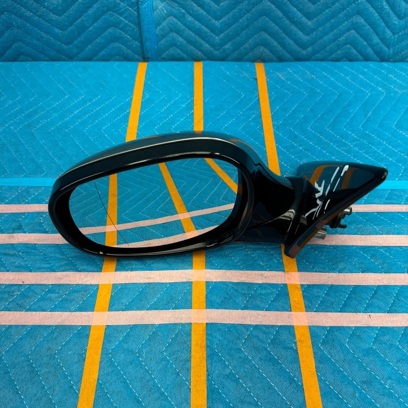 2009–2011 BMW 335i E90 Front Driver Side Mirror OEM 7182695