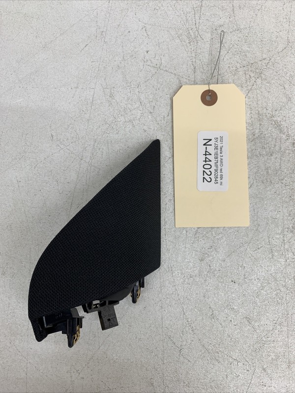 2021 Tesla Model 3 RH Passenger Door Tweeter Speaker OEM 1095686-00-F 44022 B10