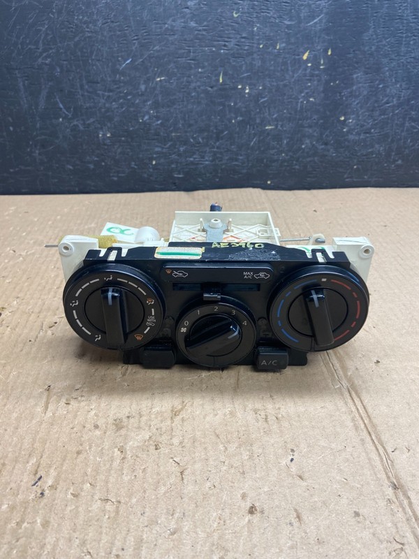 2013-2021 Nissan NV200 Climate Control Heater A/C Panel OEM AE3960 DG