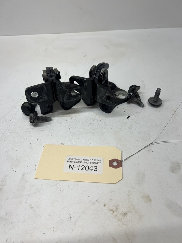 17-23 Tesla M3 Front Door Hinge 2 Set Driver Left Side Upper Lower N-12043 B74
