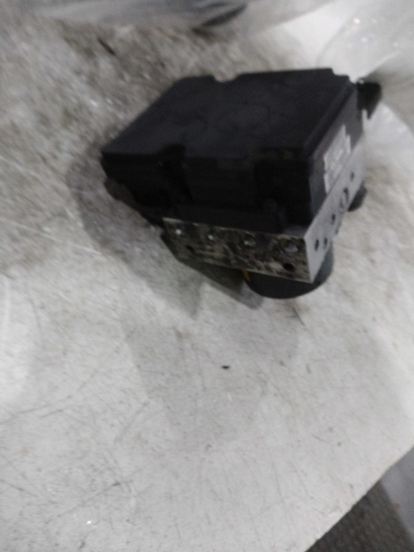 2016 KIA Soul ABS Pump & Motor Assembly OEM 58920B2720 FWD 119K Mi