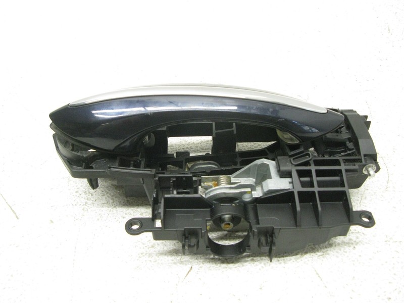 09-19 BMW F10 F07 550i GT 740i M5 DOOR EXTERIOR HANDLE FRONT RIGHT OEM 090721B