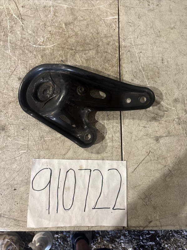 2007-2009 Lexus RX350 Front Right Control Arm Rear Bracket 51023-0E010 OEM